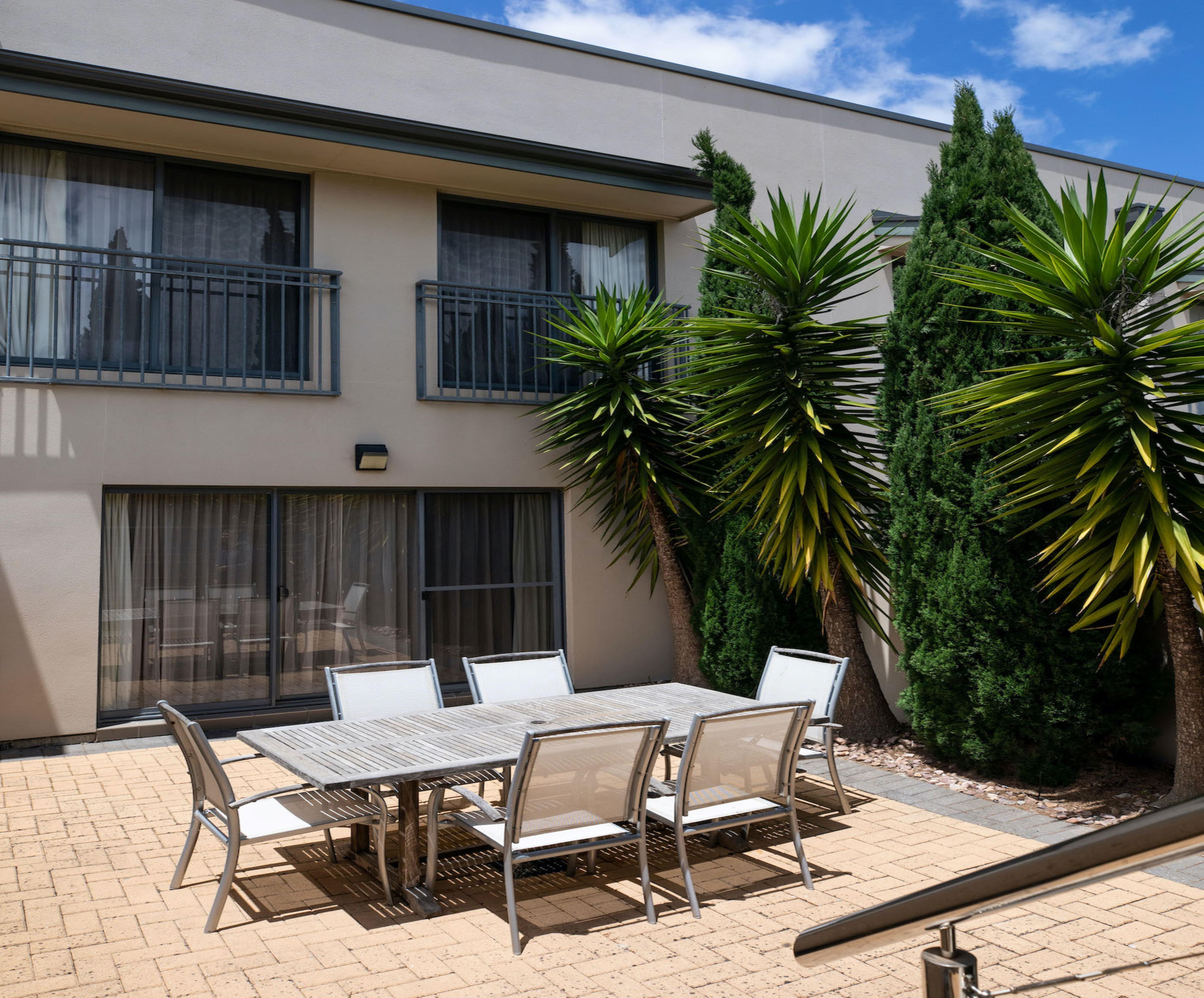 Aurora Ozone Hotel Kingscote Exterior foto
