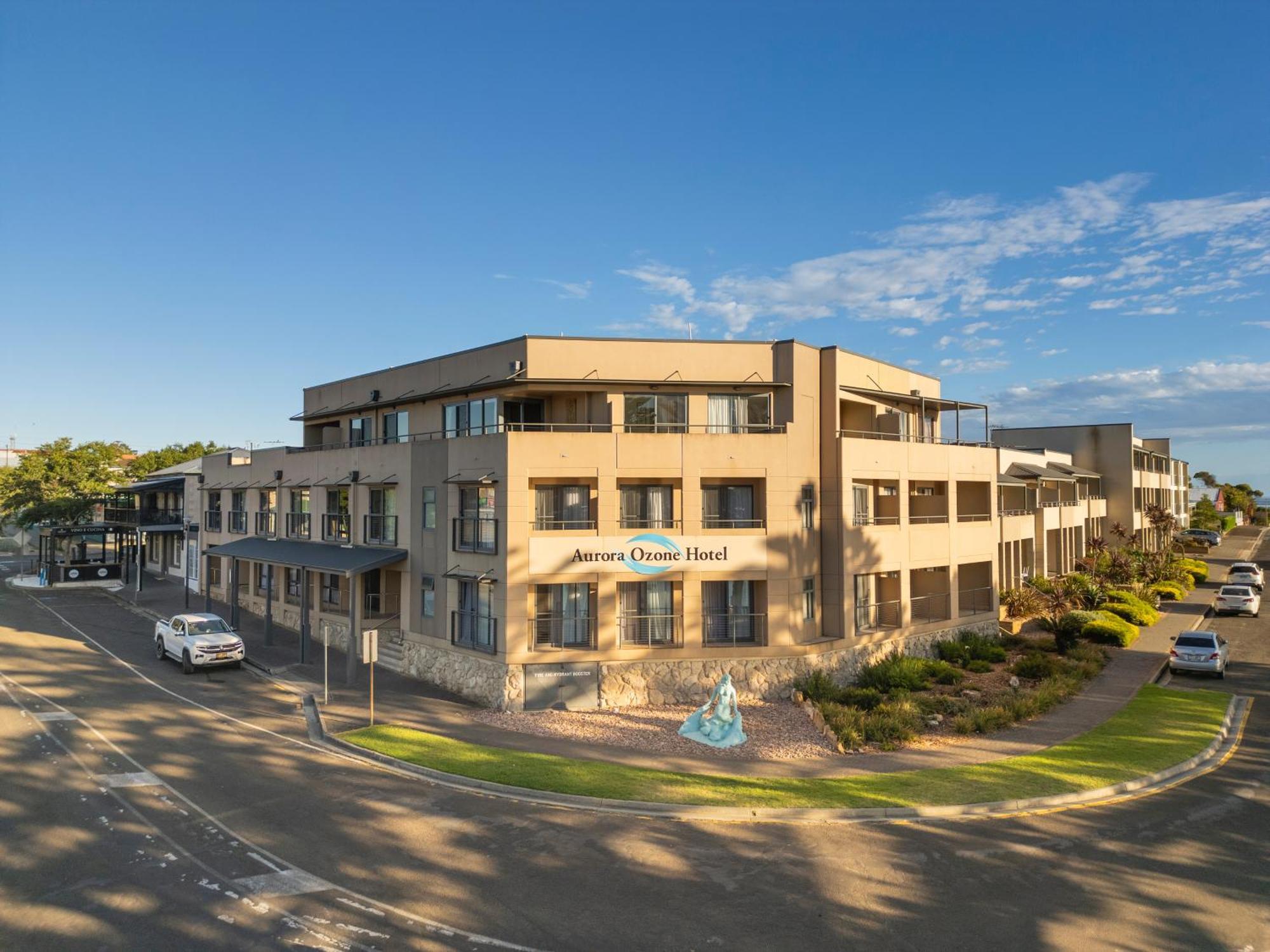 Aurora Ozone Hotel Kingscote Exterior foto